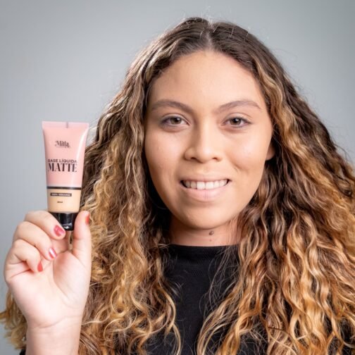 Base Líquida Matte Vegana Cor Ana Milla Makeup