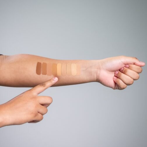 Base Líquida Matte Vegana Cor Helena Milla Makeup
